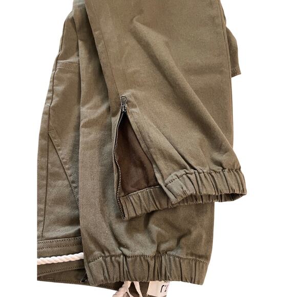 L.T.J. Letter To Juliet Women's Crop Zip Ankle Utility Joggers in Moss Sz L NWT - Picture 13 of 13